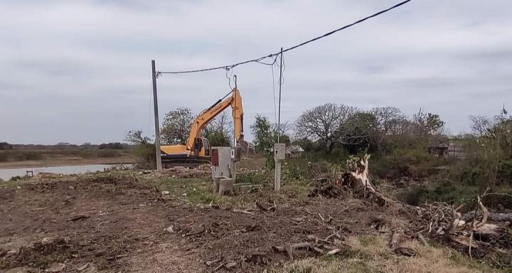 Nueva bajada de lanchas y obra de desagües en Alejandra 