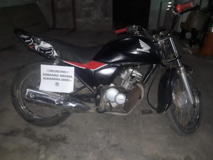 Encontraron en Romang una moto robada en Alejandra 