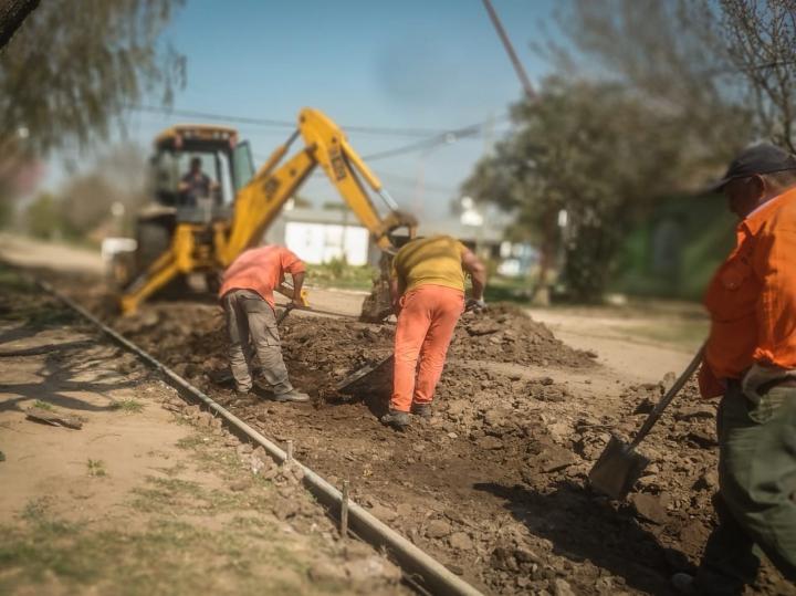 San Javier: Casi 1000 metros de cordón cuneta en Barrio Jardín 