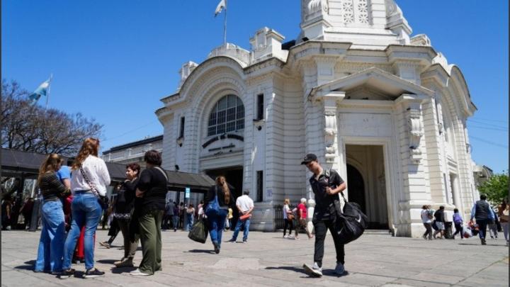 Más de 800 mil turistas viajaron durante el fin de semana largo del Día del Padre