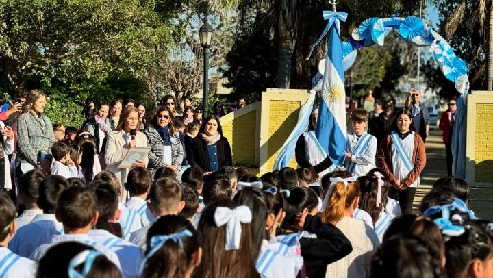 Cayastá: celebración Día de la Bandera 