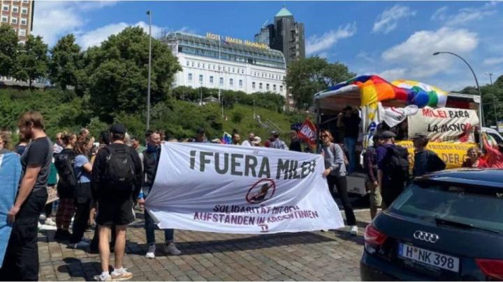 Manifestantes rechazaron la presencia de Milei en Alemania