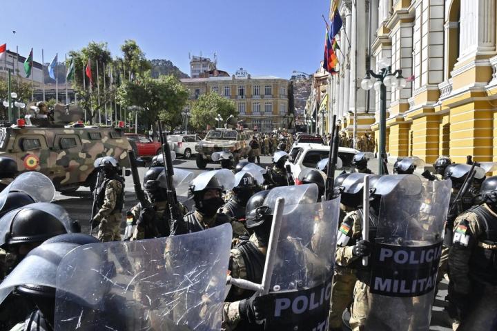 Denuncian golpe de Estado en Bolivia: el Ejército tomó Casa de Gobierno