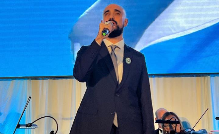 Abel Pintos cantará el Himno Argentino en la final de la Copa América