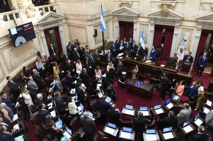 El Senado se aumenta las dietas en un 6,5% y pasarán a cobrar 9 millones