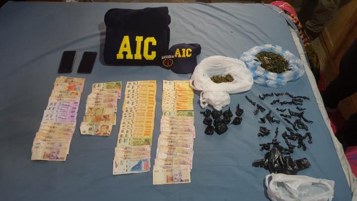 Cayastá: Dos detenidos y secuestro de cocaína, marihuana, celulares y dinero en efectivo