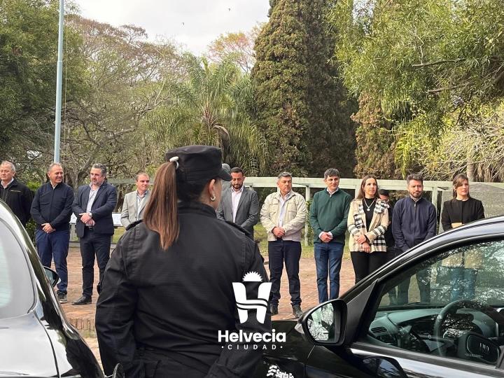 Entrega de unidades moviles para la unidad regional de Helvecia 