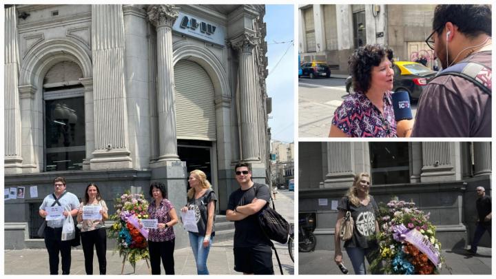 Militantes del Partido Libertario de Santa Fe celebraron el cierre de la sede de AFIP en Rosario con una corona de flores