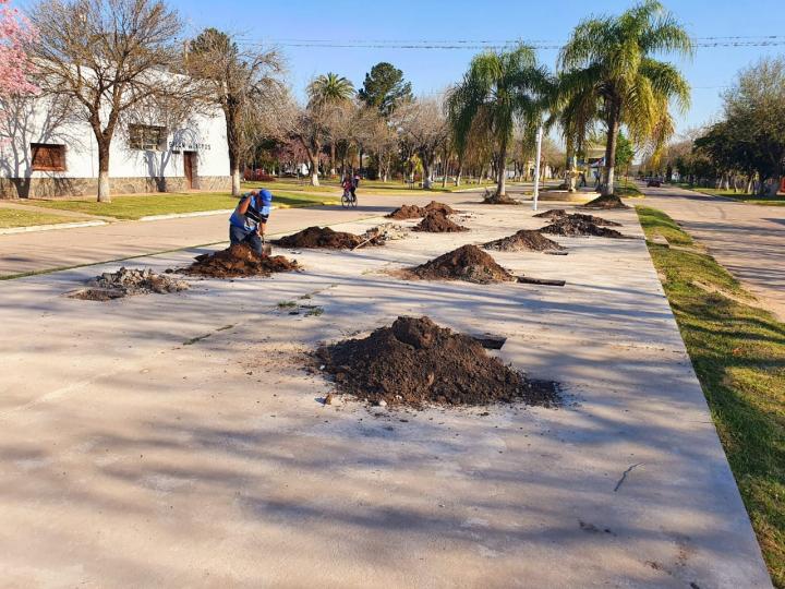 La Comuna de Alejandra trabaja en obras urbanas y rurales