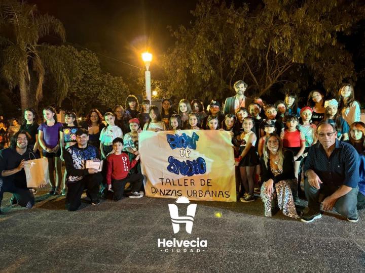 Cierre anual de talleres comunales y tradición en Helvecia