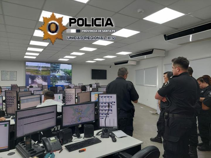 Delegación de la Unidad Regional XIV visitó la central de 911