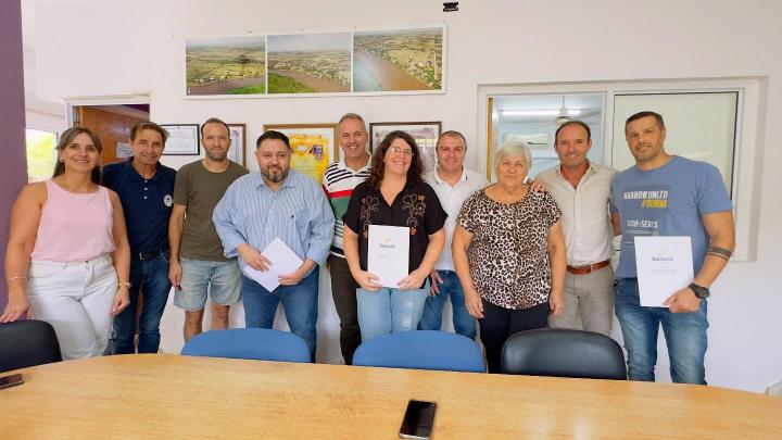 Provincia otorgó 14 millones a instituciones del territorio 