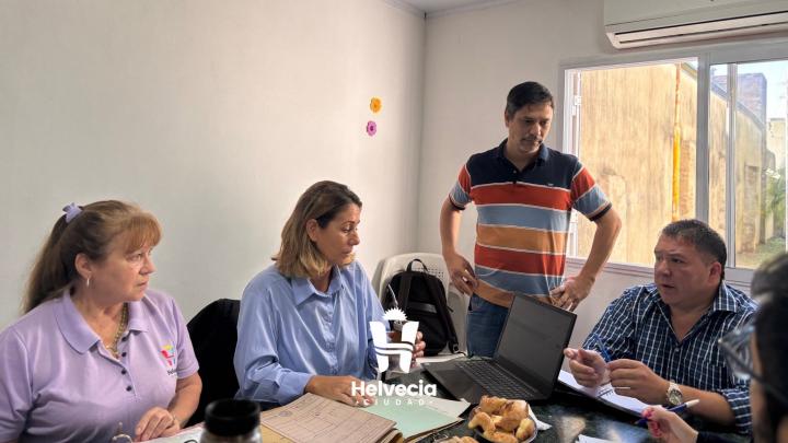 Continuan los trabajos de regularización dominial  en Helvecia 
