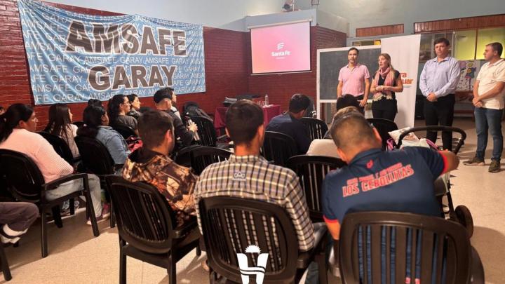 Capacitación en la ley y gestión del arbolado público en Helvecia