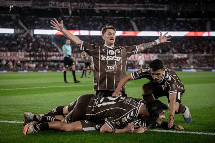 River Plate perdió por penales con Platense y quedó eliminado del Torneo Apertura