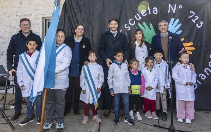 Pullaro y Borla en los 90 años de la Escuela de Colonia La Blanca