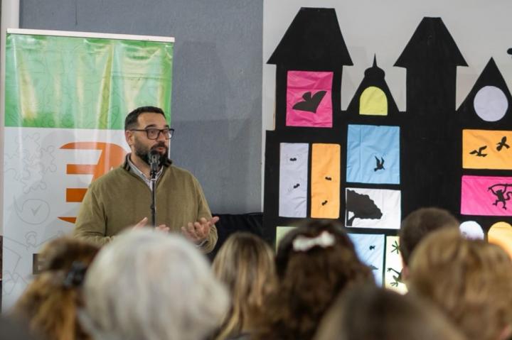 Rojas: “La lectura es fundamental en las infancias para despertar la curiosidad y desarrollar la capacidad de razonar”