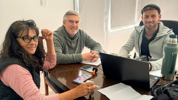 Aporte para la salud en Alejandra: Oscar Dolzani entrega fondos para el SAMCo