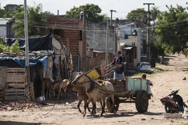 La pobreza fue del 31,6% en el primer semestre de 2025