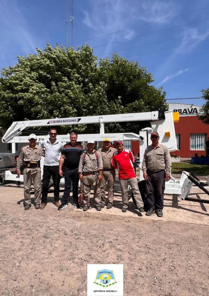 Comuna de La Brava invierte en maquinaria para mejorar los servicios